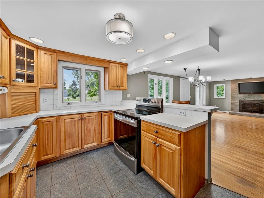 Spacious kitchen with all appliances staying