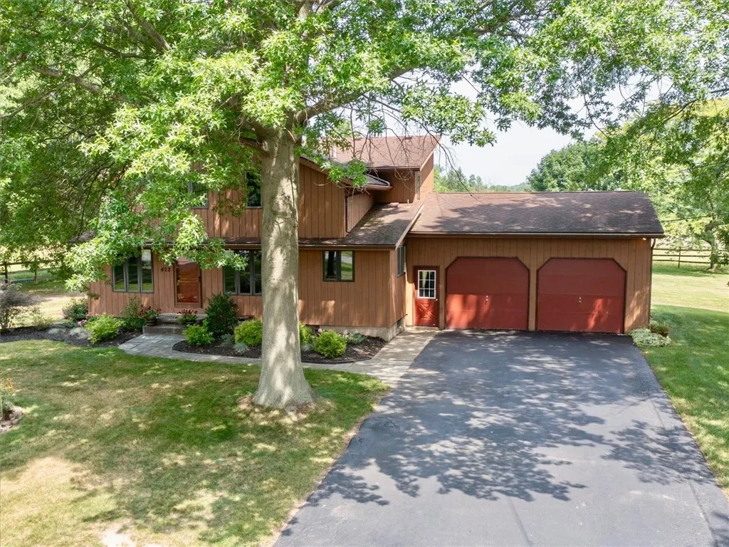 422 Huffer Road, Parma, New York 14468, Parma, New York 14468, 4 Bedrooms Bedrooms, 8 Rooms Rooms,2 BathroomsBathrooms,Residential,For Sale,422 Huffer Road, Parma, New York 14468,R1623212