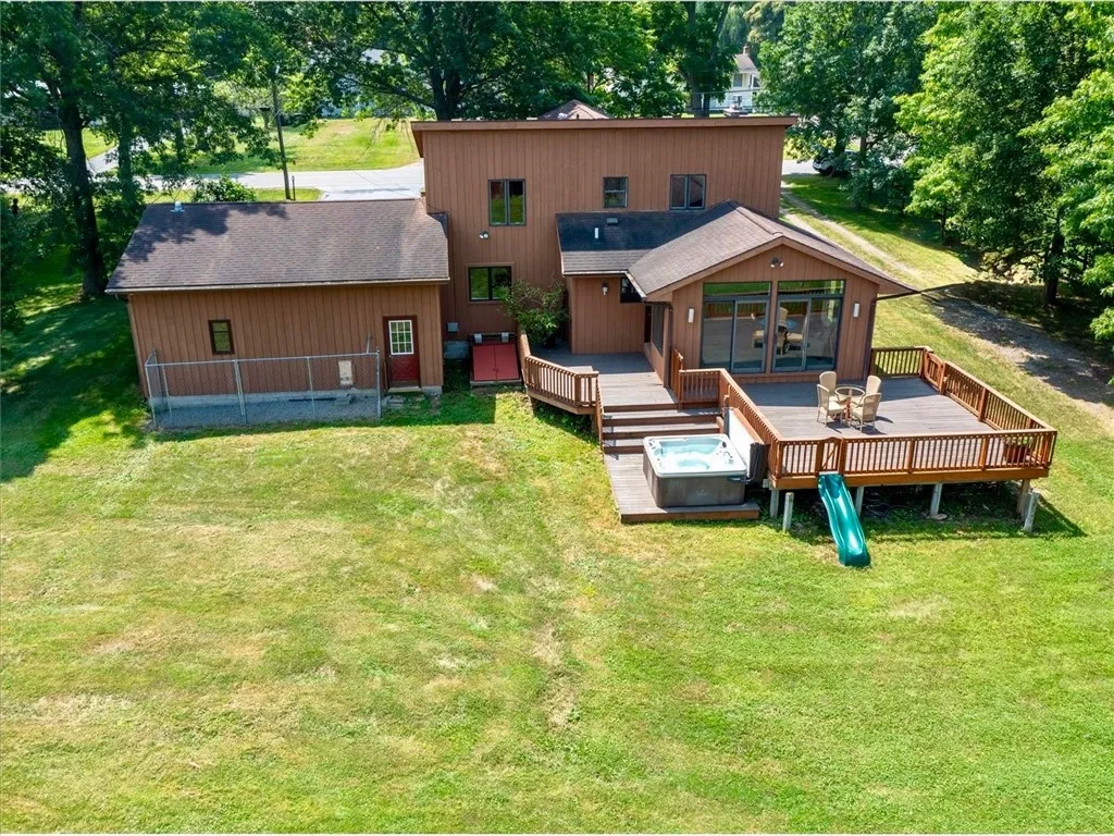 Large Deck with hot tub