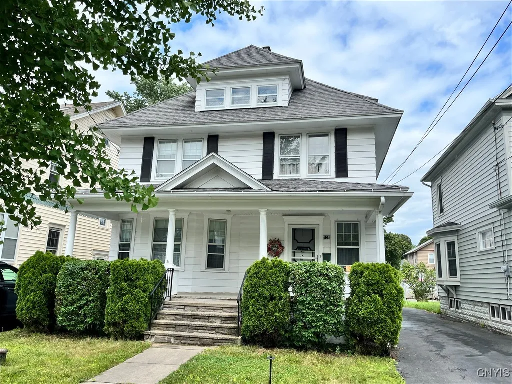 151 Clifton Pl Place, Syracuse, New York 13206, Syracuse, New York 13206, 4 Bedrooms Bedrooms, 10 Rooms Rooms,1 BathroomBathrooms,Residential,For Sale,151 Clifton Pl Place, Syracuse, New York 13206,S1623329