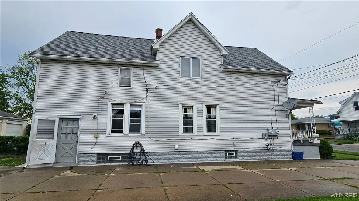 266 Lackawanna Avenue 2, Cheektowaga, New York 142, Cheektowaga, New York 14212, 5 Bedrooms Bedrooms, ,2 BathroomsBathrooms,Residential,For Sale,266 Lackawanna Avenue 2, Cheektowaga, New York 142,B1616750