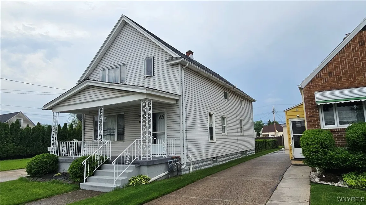 266 Lackawanna Avenue 2, Cheektowaga, New York 142, Cheektowaga, New York 14212, 5 Bedrooms Bedrooms, ,2 BathroomsBathrooms,Residential,For Sale,266 Lackawanna Avenue 2, Cheektowaga, New York 142,B1616750