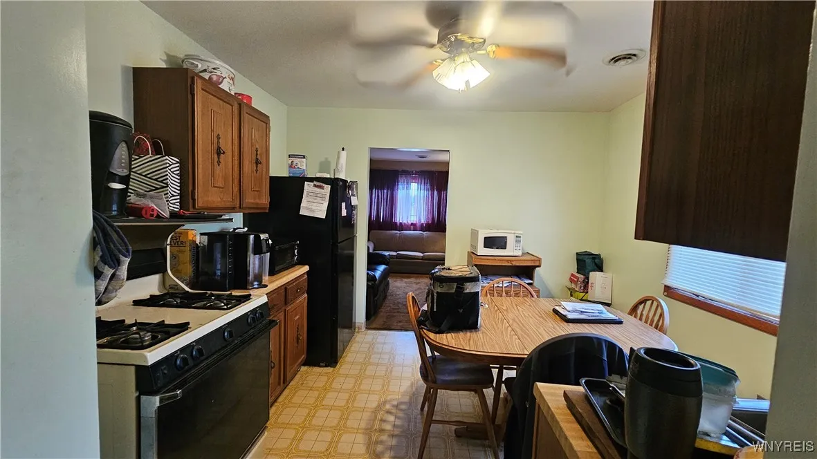 266 Lackawanna Avenue 2, Cheektowaga, New York 142, Cheektowaga, New York 14212, 5 Bedrooms Bedrooms, ,2 BathroomsBathrooms,Residential,For Sale,266 Lackawanna Avenue 2, Cheektowaga, New York 142,B1616750