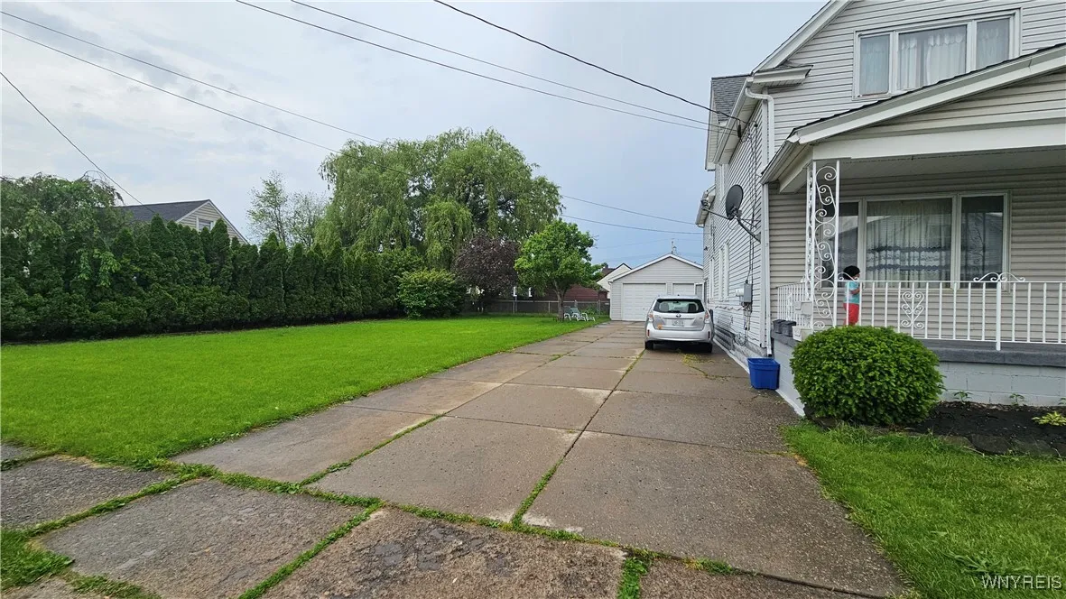 266 Lackawanna Avenue 2, Cheektowaga, New York 142, Cheektowaga, New York 14212, 5 Bedrooms Bedrooms, ,2 BathroomsBathrooms,Residential,For Sale,266 Lackawanna Avenue 2, Cheektowaga, New York 142,B1616750