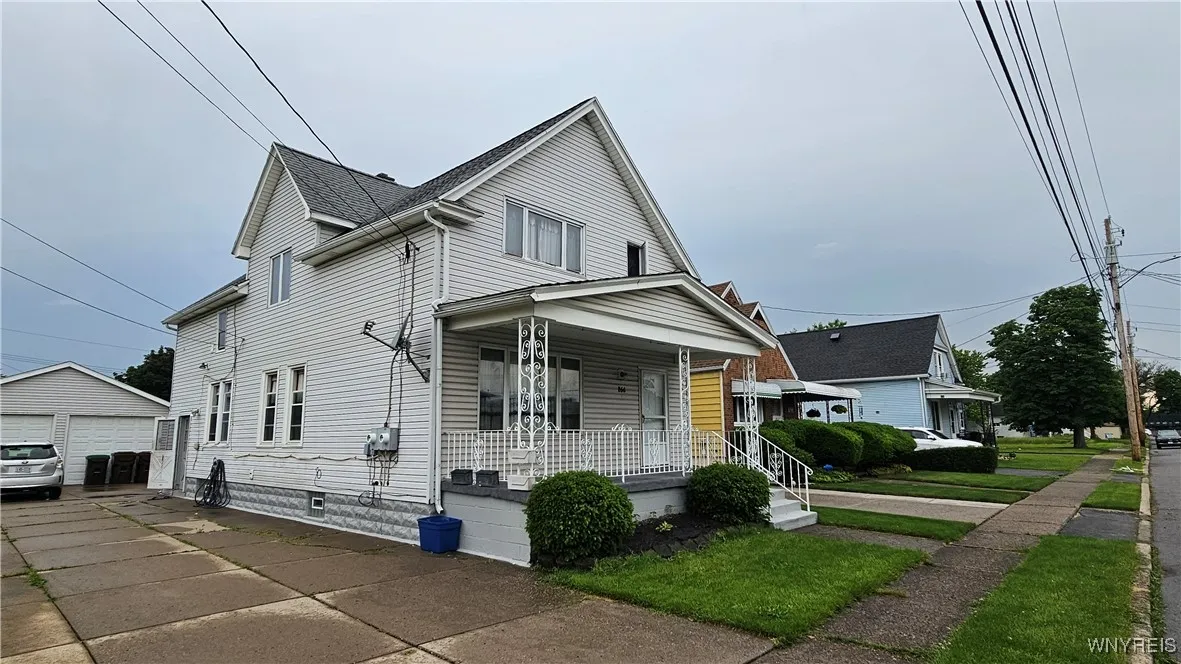 266 Lackawanna Avenue 2, Cheektowaga, New York 142, Cheektowaga, New York 14212, 5 Bedrooms Bedrooms, ,2 BathroomsBathrooms,Residential,For Sale,266 Lackawanna Avenue 2, Cheektowaga, New York 142,B1616750