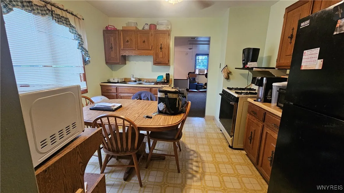 266 Lackawanna Avenue 2, Cheektowaga, New York 142, Cheektowaga, New York 14212, 5 Bedrooms Bedrooms, ,2 BathroomsBathrooms,Residential,For Sale,266 Lackawanna Avenue 2, Cheektowaga, New York 142,B1616750