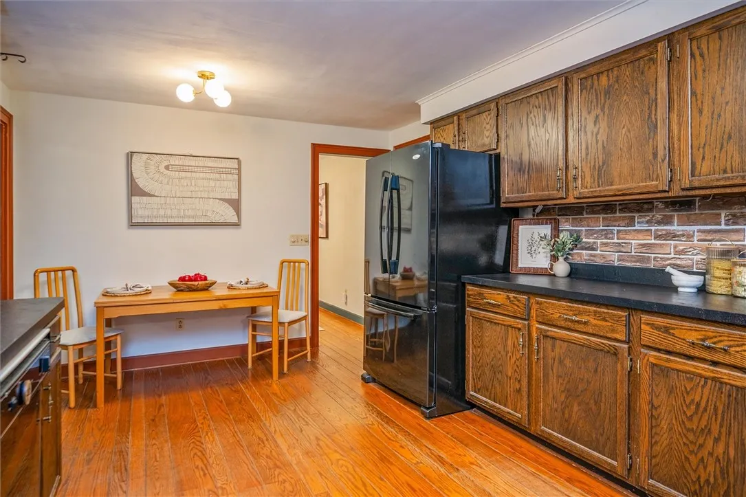 1132 Woodbridge Lane, Webster, New York 14580, Webster, New York 14580, 3 Bedrooms Bedrooms, 12 Rooms Rooms,2 BathroomsBathrooms,Residential,For Sale,1132 Woodbridge Lane, Webster, New York 14580,R1621381