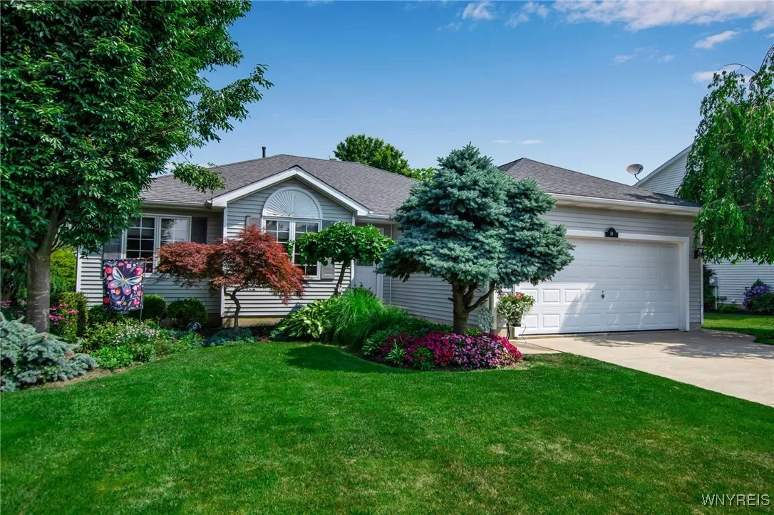 14 Nottingham Lane, Lancaster, New York 14086, Lancaster, New York 14086, 3 Bedrooms Bedrooms, 6 Rooms Rooms,2 BathroomsBathrooms,Residential,For Sale,14 Nottingham Lane, Lancaster, New York 14086,B1622722