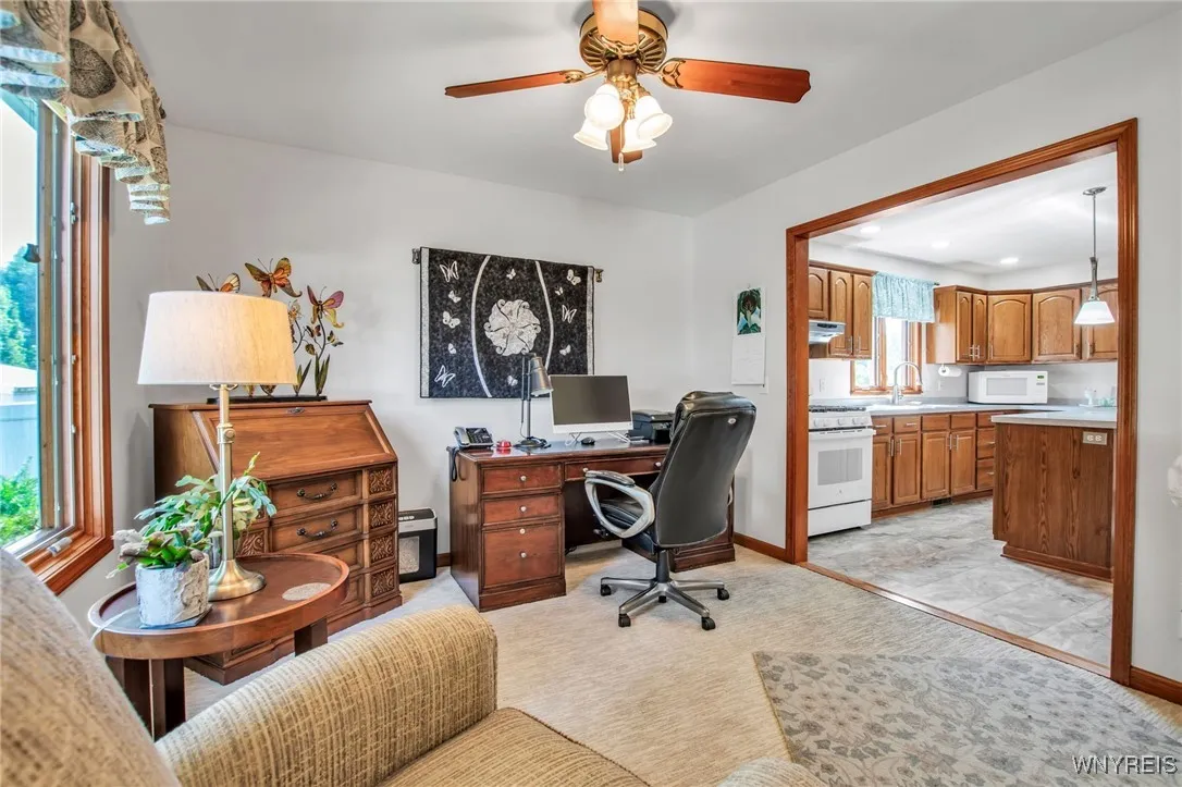 Dining room/office area