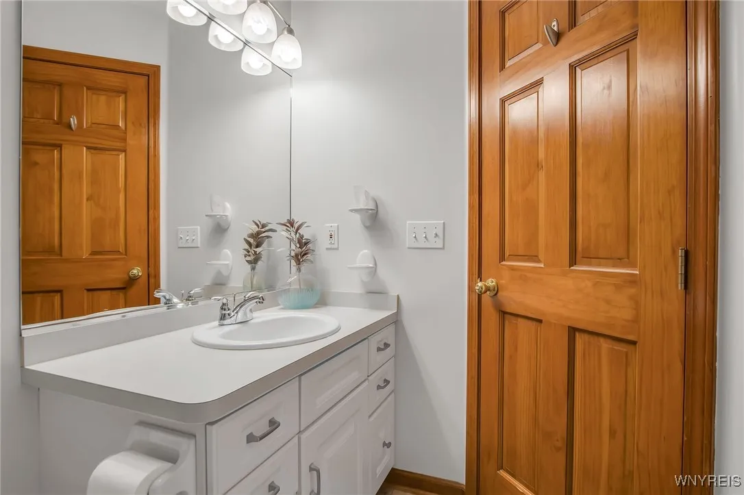 Another view of bathroom