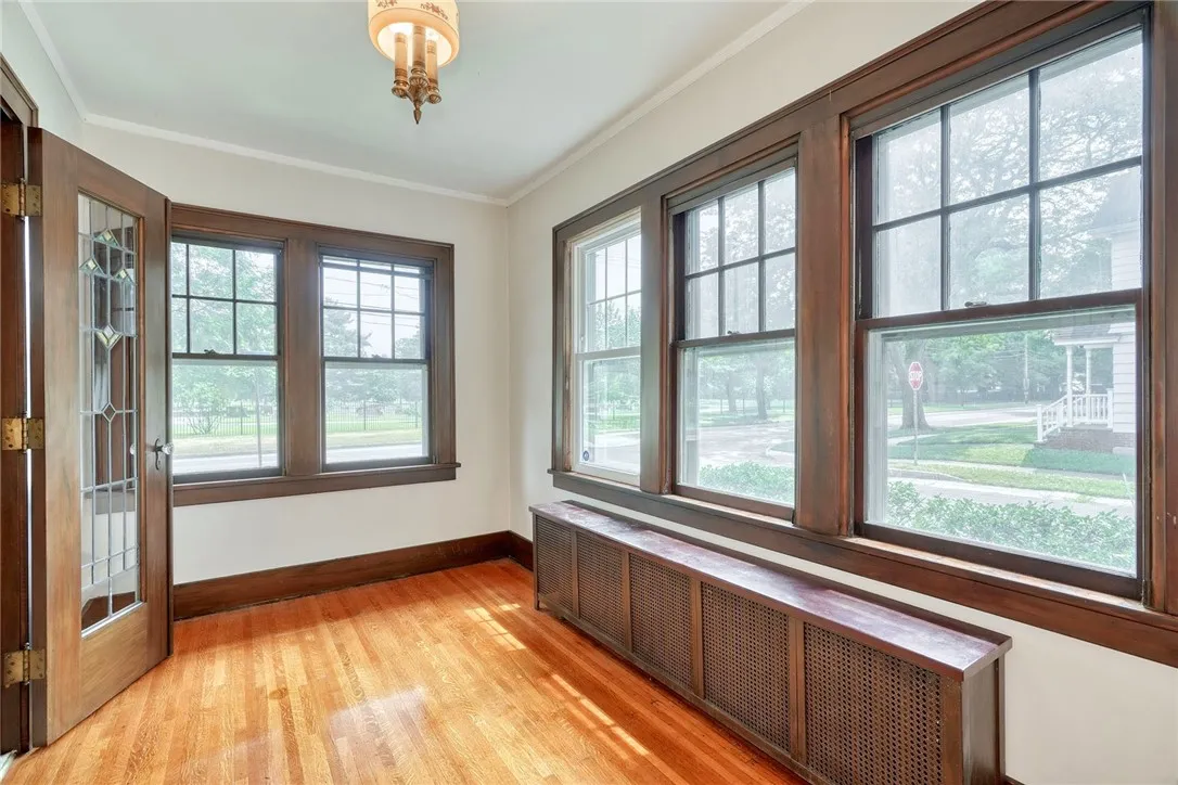 2145 Dewey Avenue, Rochester, New York 14615, Rochester, New York 14615, 3 Bedrooms Bedrooms, 7 Rooms Rooms,1 BathroomBathrooms,Residential,For Sale,2145 Dewey Avenue, Rochester, New York 14615,R1623184