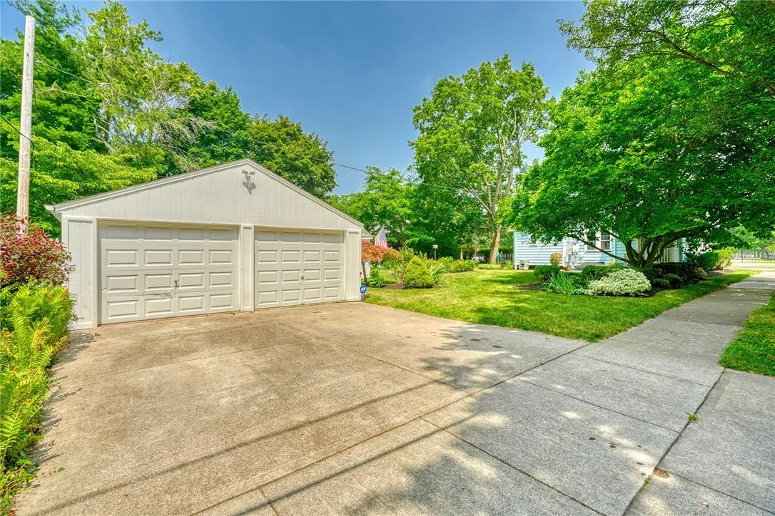2145 Dewey Avenue, Rochester, New York 14615, Rochester, New York 14615, 3 Bedrooms Bedrooms, 7 Rooms Rooms,1 BathroomBathrooms,Residential,For Sale,2145 Dewey Avenue, Rochester, New York 14615,R1623184