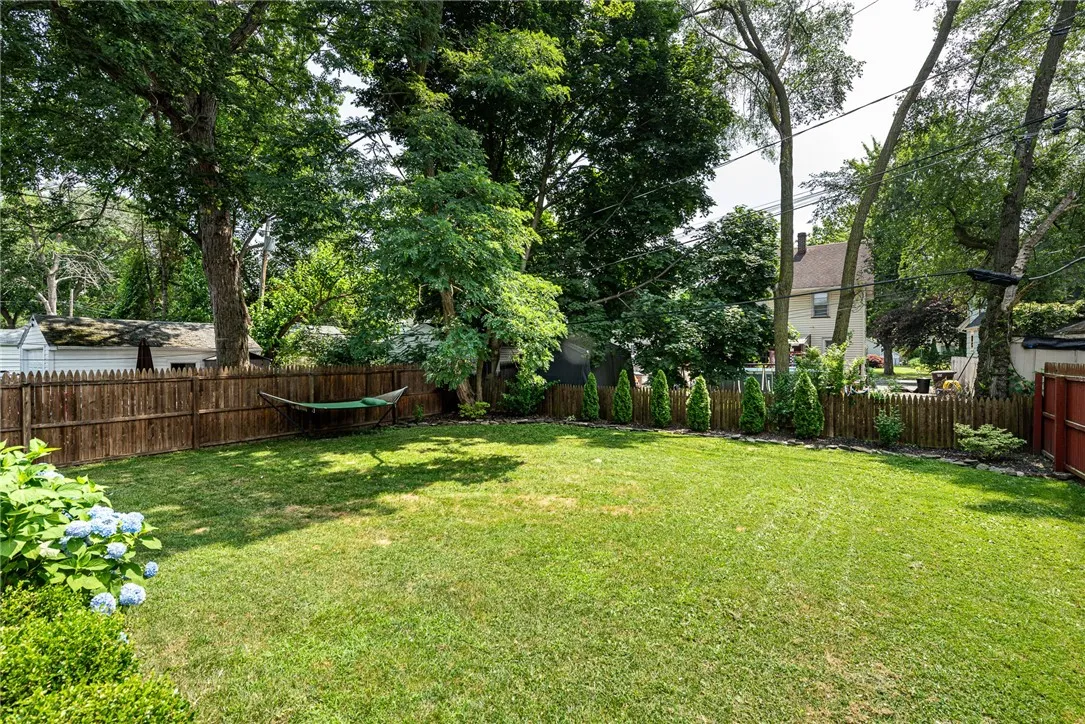 9 Burwell Road, Irondequoit, New York 14617, Irondequoit, New York 14617, 3 Bedrooms Bedrooms, 5 Rooms Rooms,1 BathroomBathrooms,Residential,For Sale,9 Burwell Road, Irondequoit, New York 14617,R1621809
