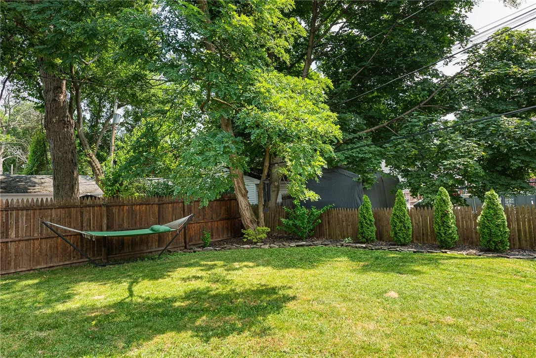 9 Burwell Road, Irondequoit, New York 14617, Irondequoit, New York 14617, 3 Bedrooms Bedrooms, 5 Rooms Rooms,1 BathroomBathrooms,Residential,For Sale,9 Burwell Road, Irondequoit, New York 14617,R1621809
