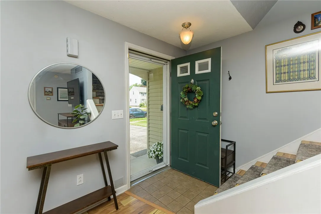 9 Burwell Road, Irondequoit, New York 14617, Irondequoit, New York 14617, 3 Bedrooms Bedrooms, 5 Rooms Rooms,1 BathroomBathrooms,Residential,For Sale,9 Burwell Road, Irondequoit, New York 14617,R1621809