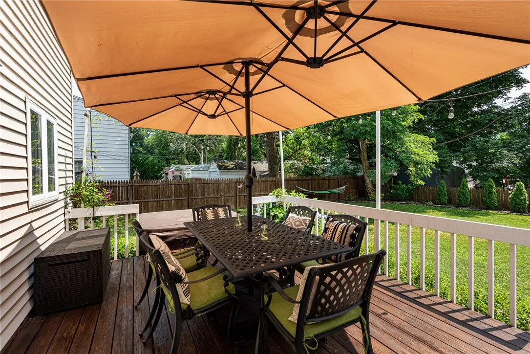 9 Burwell Road, Irondequoit, New York 14617, Irondequoit, New York 14617, 3 Bedrooms Bedrooms, 5 Rooms Rooms,1 BathroomBathrooms,Residential,For Sale,9 Burwell Road, Irondequoit, New York 14617,R1621809