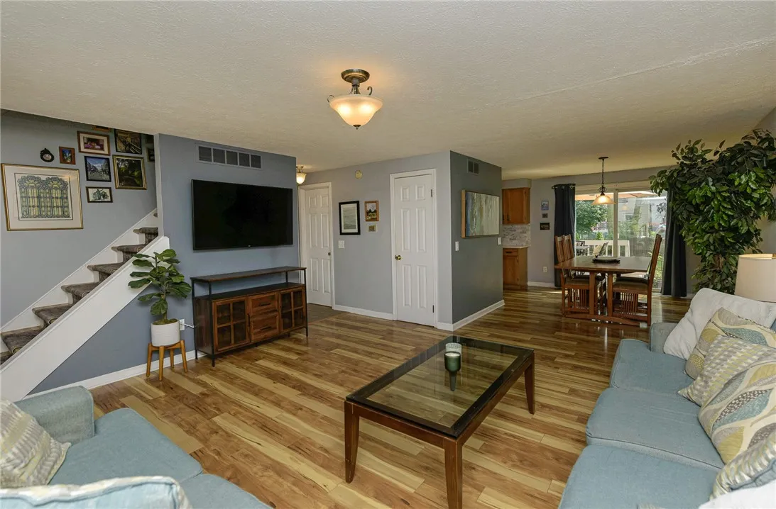9 Burwell Road, Irondequoit, New York 14617, Irondequoit, New York 14617, 3 Bedrooms Bedrooms, 5 Rooms Rooms,1 BathroomBathrooms,Residential,For Sale,9 Burwell Road, Irondequoit, New York 14617,R1621809