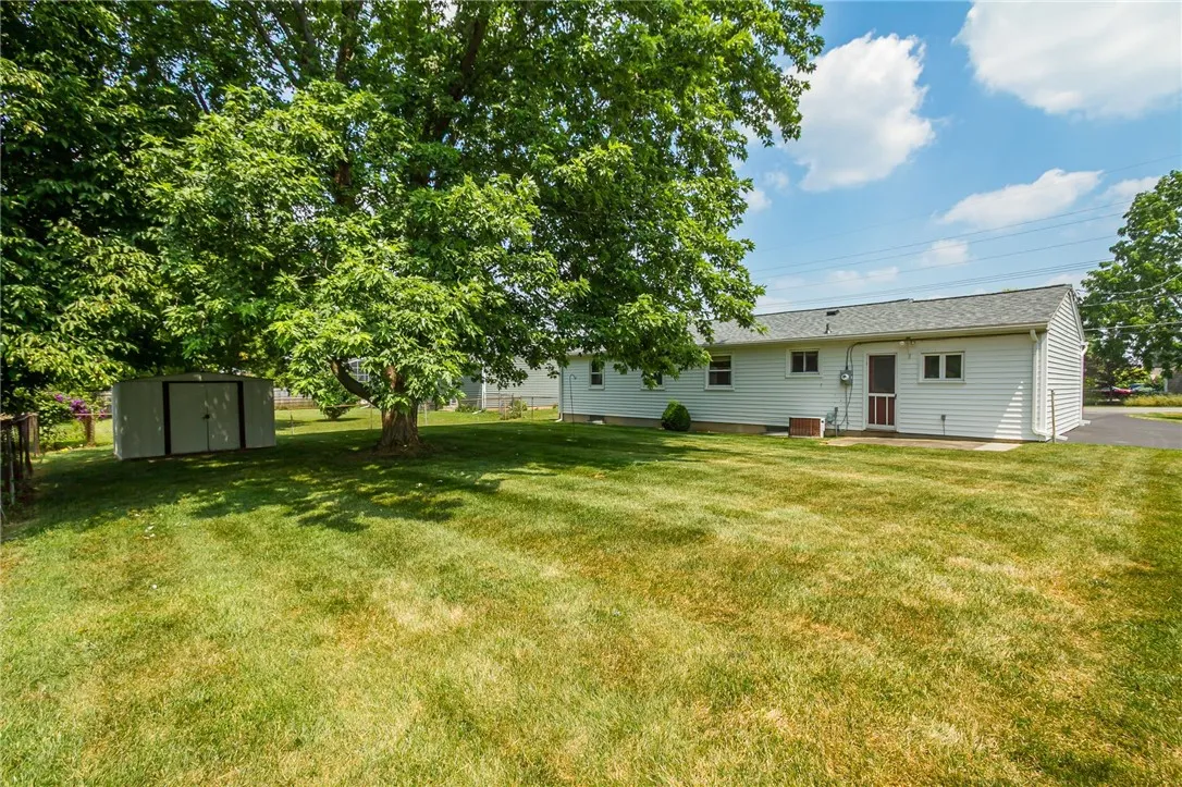 1176 Hook Road, Farmington, New York 14425, Farmington, New York 14425, 3 Bedrooms Bedrooms, 7 Rooms Rooms,1 BathroomBathrooms,Residential,For Sale,1176 Hook Road, Farmington, New York 14425,R1621055