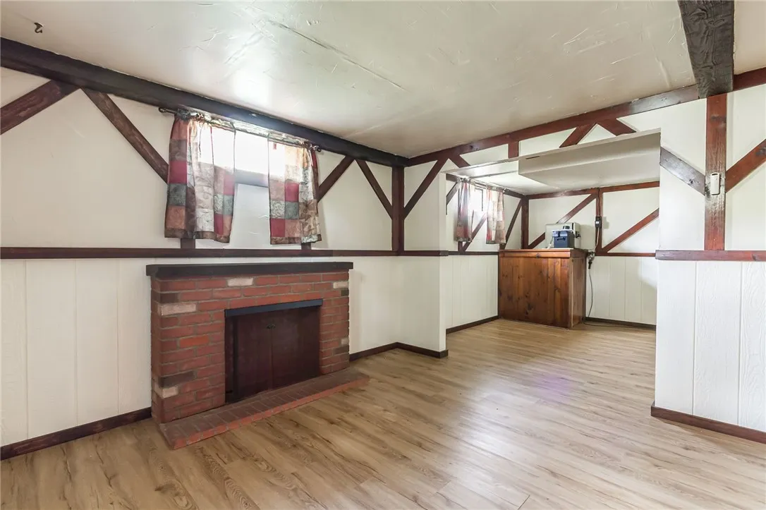 1176 Hook Road, Farmington, New York 14425, Farmington, New York 14425, 3 Bedrooms Bedrooms, 7 Rooms Rooms,1 BathroomBathrooms,Residential,For Sale,1176 Hook Road, Farmington, New York 14425,R1621055