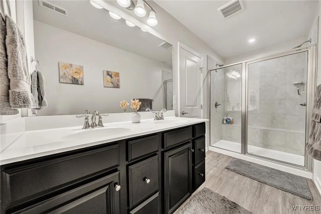 Primary Full Bath (1)