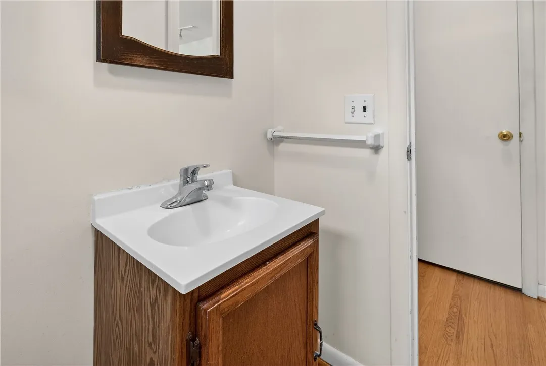 50 Greenvale Drive, Brighton, New York 14618, Brighton, New York 14618, 4 Bedrooms Bedrooms, 7 Rooms Rooms,1 BathroomBathrooms,Residential,For Sale,50 Greenvale Drive, Brighton, New York 14618,R1619467