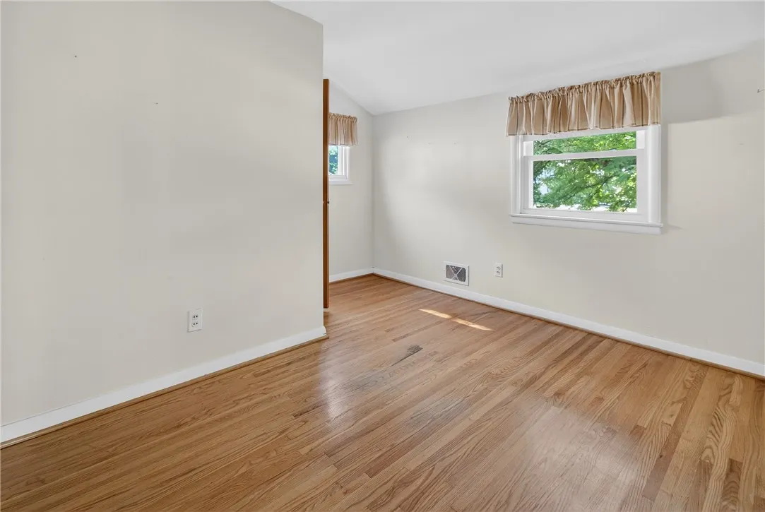 4TH BEDROOM