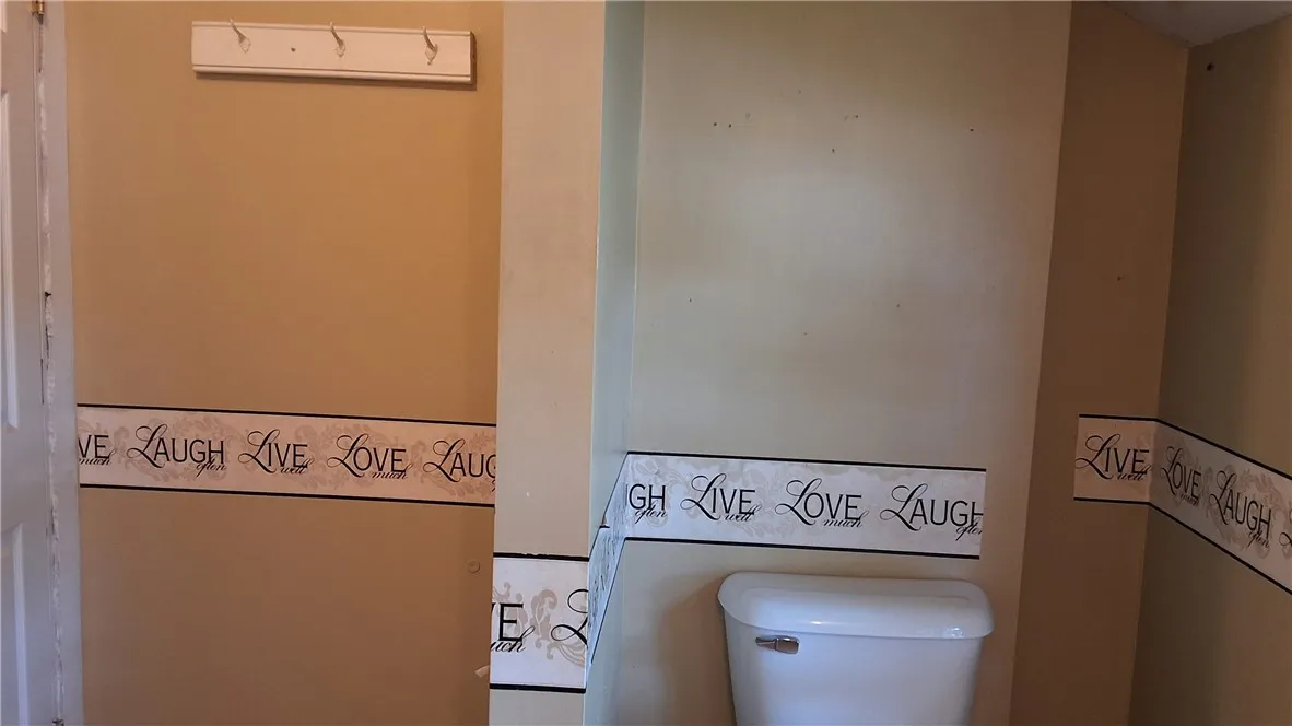 Upstairs Bath 2nd
