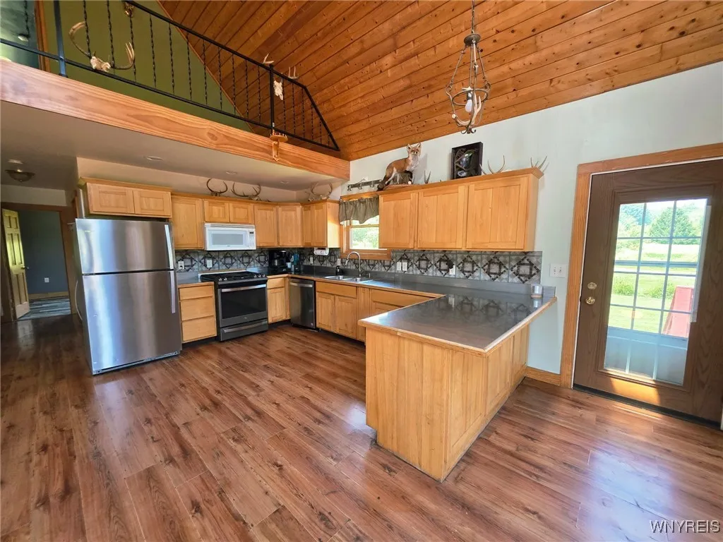 10130 Waite Hollow Road, New Albion, New York 1471, New Albion, New York 14719, 3 Bedrooms Bedrooms, 4 Rooms Rooms,2 BathroomsBathrooms,Residential,For Sale,10130 Waite Hollow Road, New Albion, New York 1471,B1622174