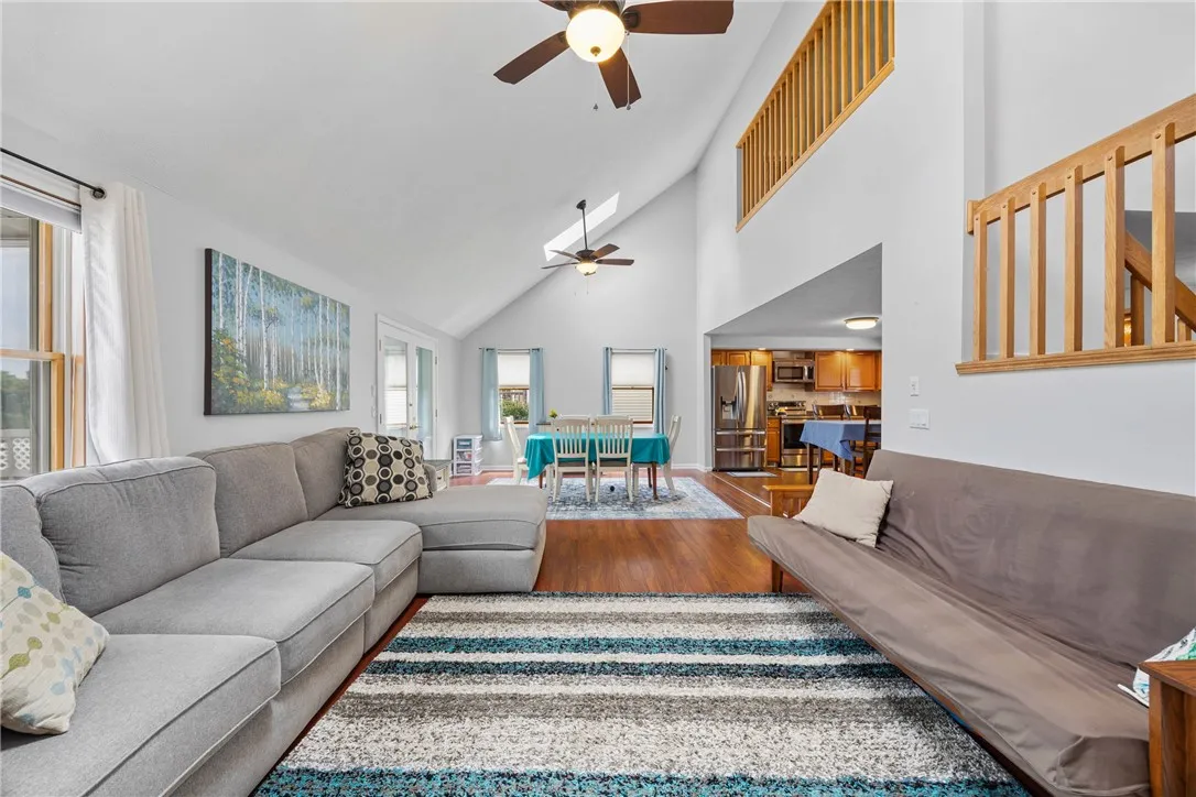 90 Sewilo Hills Drive, Irondequoit, New York 14622, Irondequoit, New York 14622, 3 Bedrooms Bedrooms, 7 Rooms Rooms,2 BathroomsBathrooms,Residential,For Sale,90 Sewilo Hills Drive, Irondequoit, New York 14622,R1618006