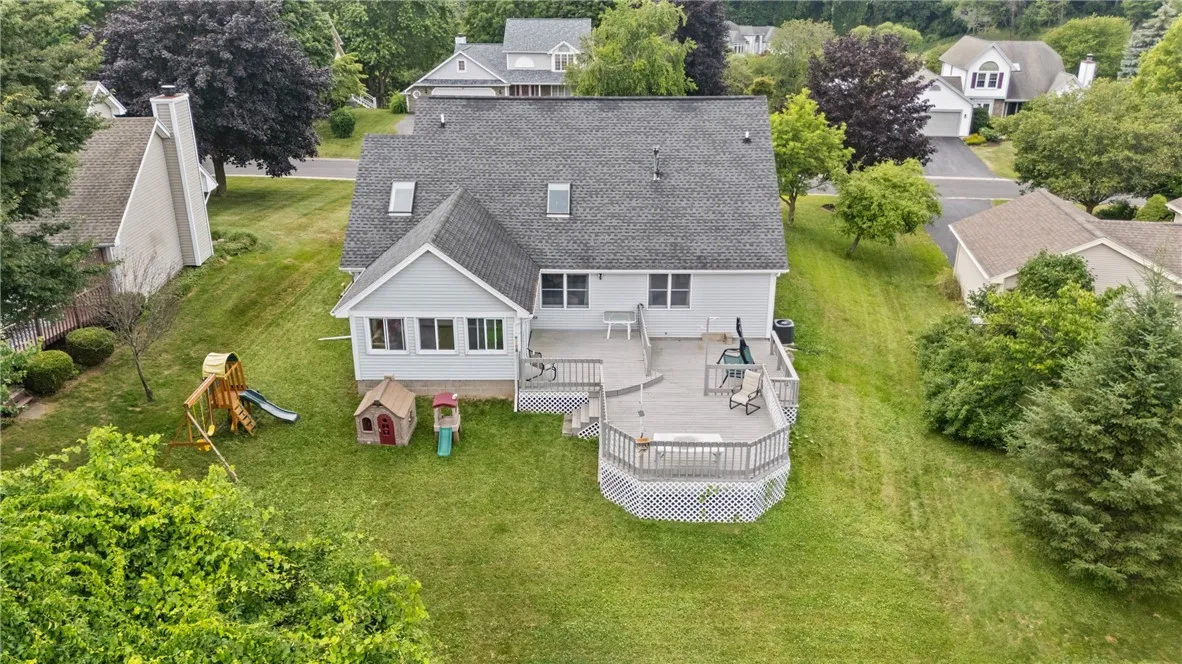 90 Sewilo Hills Drive, Irondequoit, New York 14622, Irondequoit, New York 14622, 3 Bedrooms Bedrooms, 7 Rooms Rooms,2 BathroomsBathrooms,Residential,For Sale,90 Sewilo Hills Drive, Irondequoit, New York 14622,R1618006