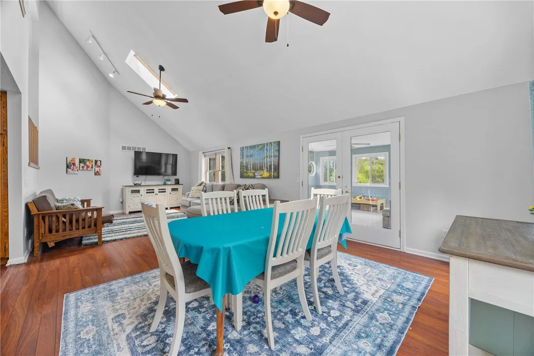 90 Sewilo Hills Drive, Irondequoit, New York 14622, Irondequoit, New York 14622, 3 Bedrooms Bedrooms, 7 Rooms Rooms,2 BathroomsBathrooms,Residential,For Sale,90 Sewilo Hills Drive, Irondequoit, New York 14622,R1618006