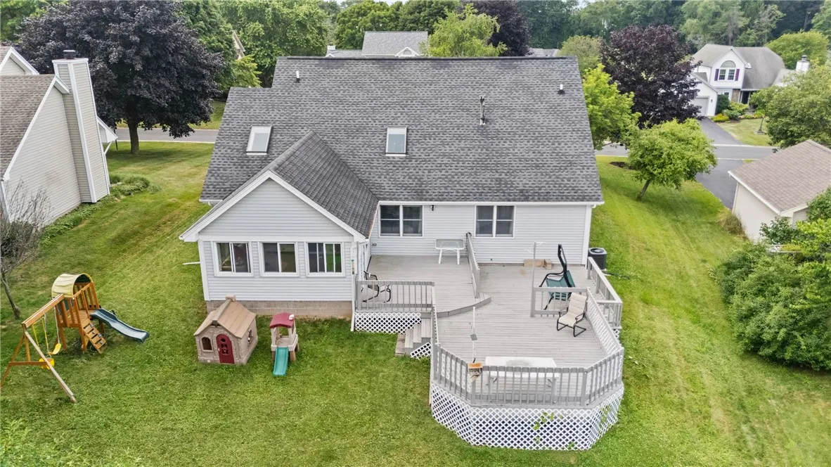 90 Sewilo Hills Drive, Irondequoit, New York 14622, Irondequoit, New York 14622, 3 Bedrooms Bedrooms, 7 Rooms Rooms,2 BathroomsBathrooms,Residential,For Sale,90 Sewilo Hills Drive, Irondequoit, New York 14622,R1618006