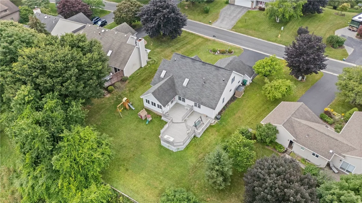 90 Sewilo Hills Drive, Irondequoit, New York 14622, Irondequoit, New York 14622, 3 Bedrooms Bedrooms, 7 Rooms Rooms,2 BathroomsBathrooms,Residential,For Sale,90 Sewilo Hills Drive, Irondequoit, New York 14622,R1618006