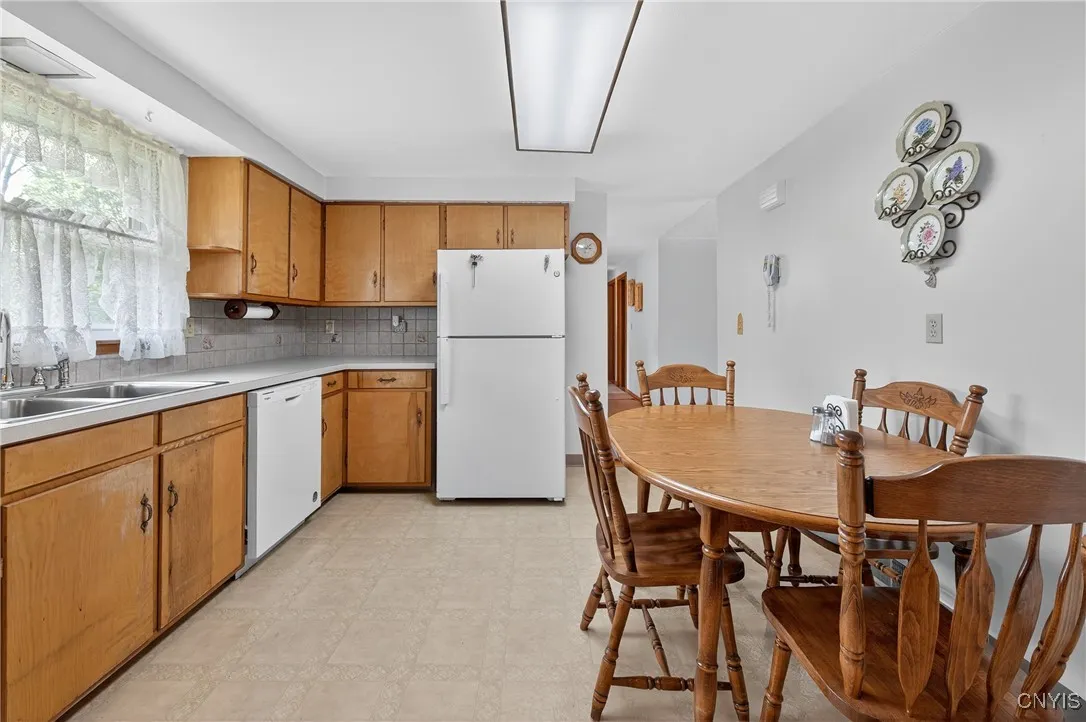 133 Gettman Road, Geddes, New York 13209, Geddes, New York 13209, 3 Bedrooms Bedrooms, 7 Rooms Rooms,1 BathroomBathrooms,Residential,For Sale,133 Gettman Road, Geddes, New York 13209,S1622401