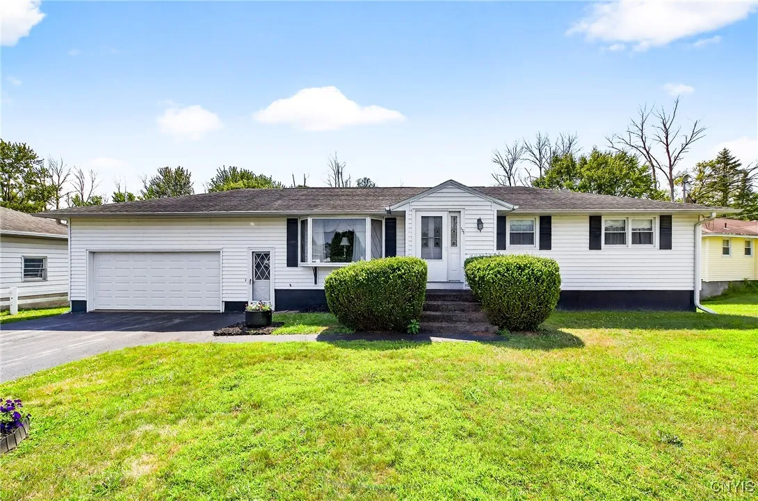 133 Gettman Road, Geddes, New York 13209, Geddes, New York 13209, 3 Bedrooms Bedrooms, 7 Rooms Rooms,1 BathroomBathrooms,Residential,For Sale,133 Gettman Road, Geddes, New York 13209,S1622401