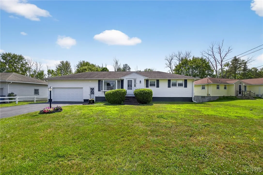 133 Gettman Road, Geddes, New York 13209, Geddes, New York 13209, 3 Bedrooms Bedrooms, 7 Rooms Rooms,1 BathroomBathrooms,Residential,For Sale,133 Gettman Road, Geddes, New York 13209,S1622401