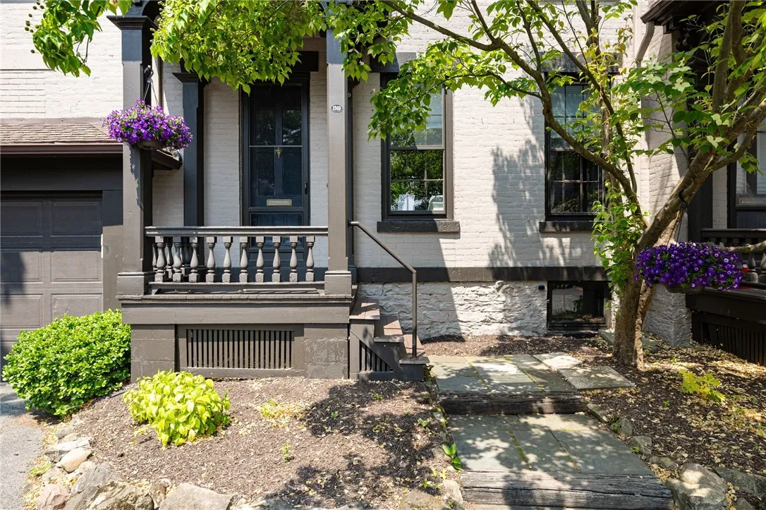 1569 East Ave, Rochester, New York 14610, Rochester, New York 14610, 4 Bedrooms Bedrooms, 7 Rooms Rooms,2 BathroomsBathrooms,Residential,For Sale,1569 East Ave, Rochester, New York 14610,R1620186