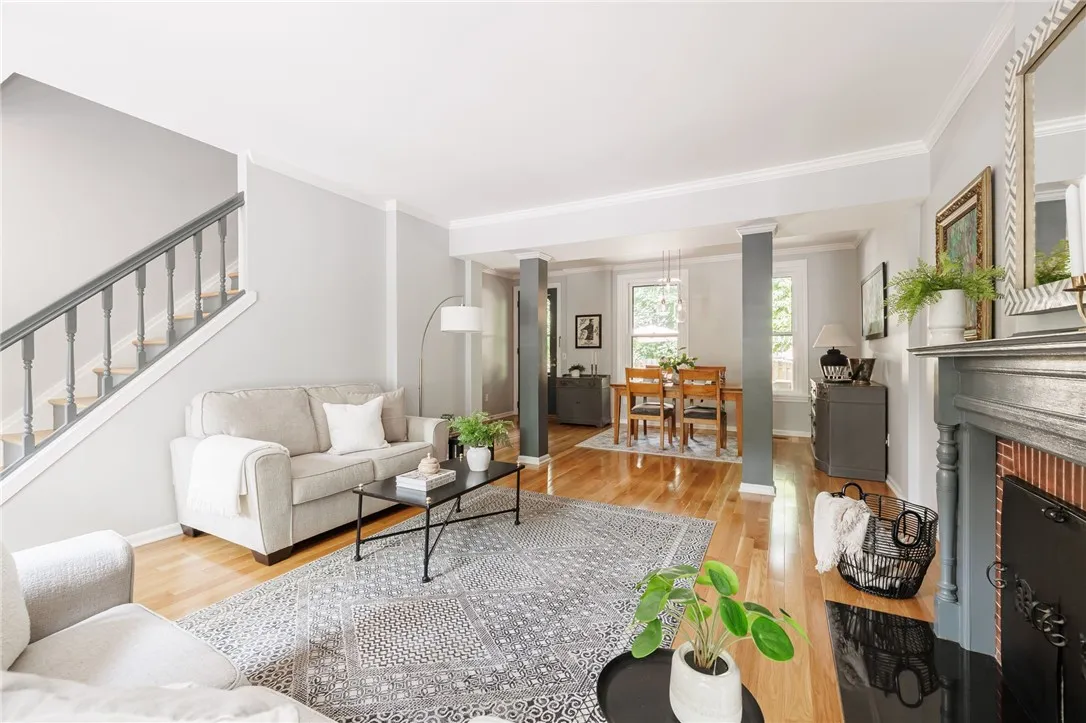 1569 East Ave, Rochester, New York 14610, Rochester, New York 14610, 4 Bedrooms Bedrooms, 7 Rooms Rooms,2 BathroomsBathrooms,Residential,For Sale,1569 East Ave, Rochester, New York 14610,R1620186