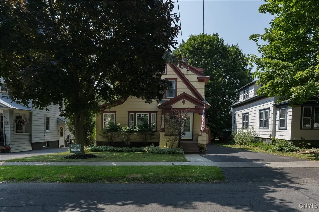 155 Chestnut Street, Watertown City, New York 1360, Watertown City, New York 13601, 4 Bedrooms Bedrooms, 8 Rooms Rooms,1 BathroomBathrooms,Residential,For Sale,155 Chestnut Street, Watertown City, New York 1360,S1623097