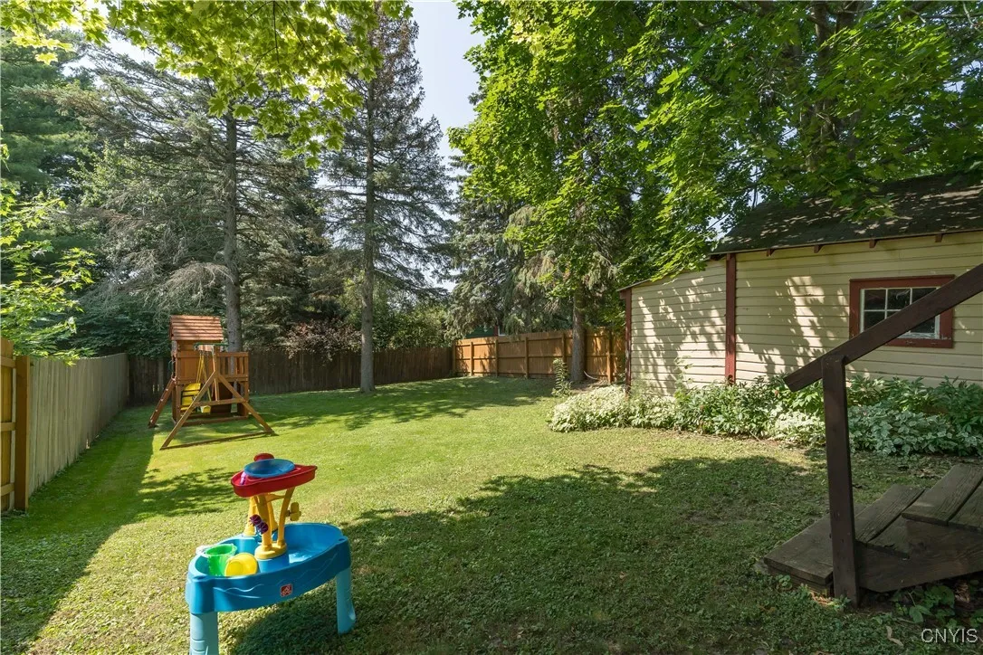 155 Chestnut Street, Watertown City, New York 1360, Watertown City, New York 13601, 4 Bedrooms Bedrooms, 8 Rooms Rooms,1 BathroomBathrooms,Residential,For Sale,155 Chestnut Street, Watertown City, New York 1360,S1623097