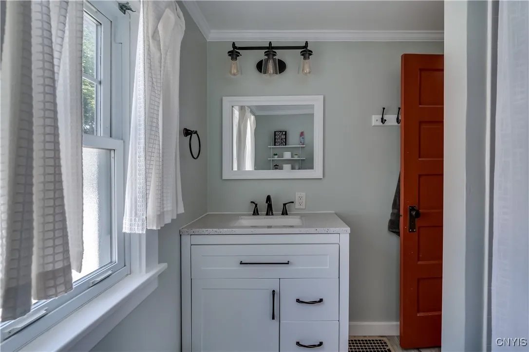 155 Chestnut Street, Watertown City, New York 1360, Watertown City, New York 13601, 4 Bedrooms Bedrooms, 8 Rooms Rooms,1 BathroomBathrooms,Residential,For Sale,155 Chestnut Street, Watertown City, New York 1360,S1623097