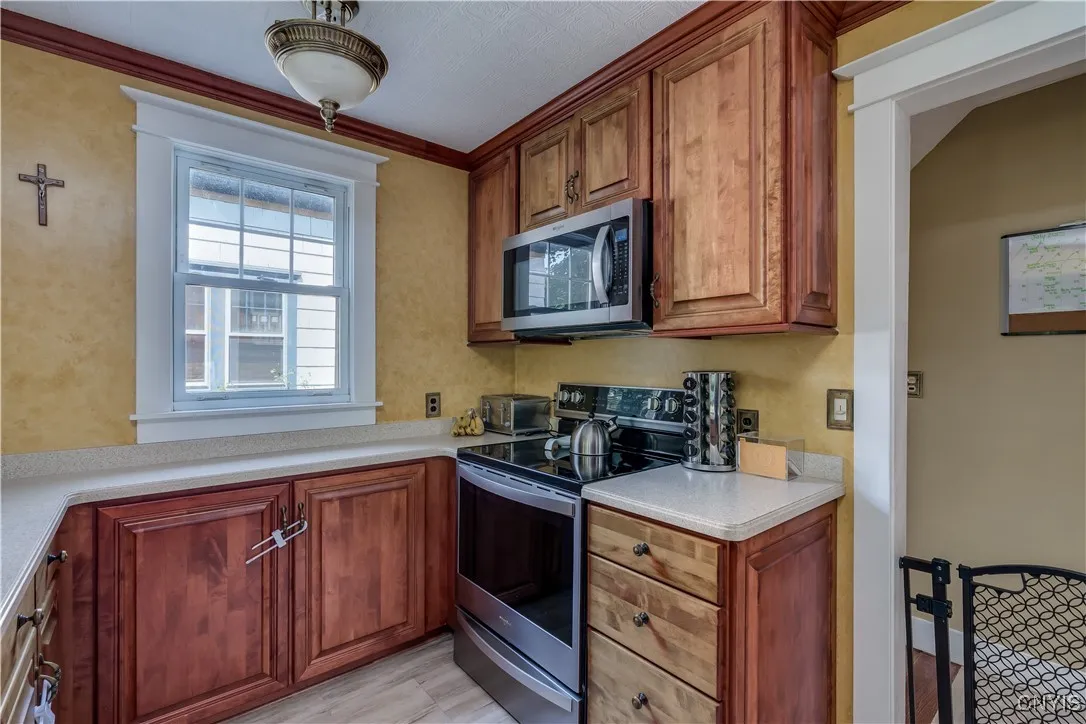 155 Chestnut Street, Watertown City, New York 1360, Watertown City, New York 13601, 4 Bedrooms Bedrooms, 8 Rooms Rooms,1 BathroomBathrooms,Residential,For Sale,155 Chestnut Street, Watertown City, New York 1360,S1623097