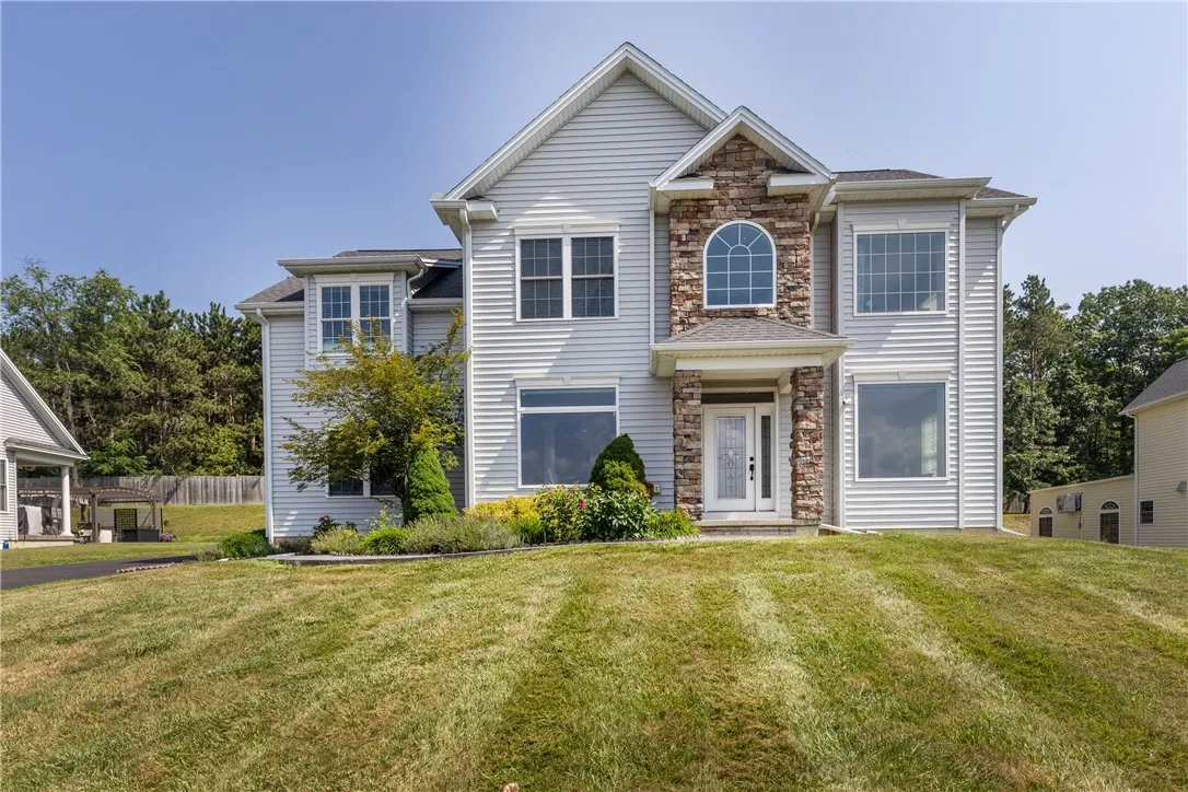 120 Saint Andrews Drive, Horseheads, New York 1484, Horseheads, New York 14845, 4 Bedrooms Bedrooms, 13 Rooms Rooms,3 BathroomsBathrooms,Residential,For Sale,120 Saint Andrews Drive, Horseheads, New York 1484,R1622318