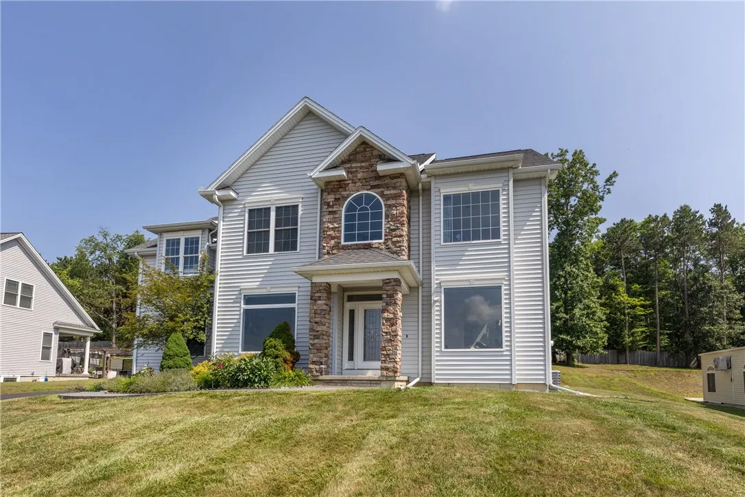 120 Saint Andrews Drive, Horseheads, New York 1484, Horseheads, New York 14845, 4 Bedrooms Bedrooms, 13 Rooms Rooms,3 BathroomsBathrooms,Residential,For Sale,120 Saint Andrews Drive, Horseheads, New York 1484,R1622318