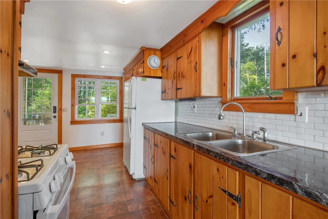 55 Lakeview Road, Mexico, New York 13114, Mexico, New York 13114, 3 Bedrooms Bedrooms, 7 Rooms Rooms,1 BathroomBathrooms,Residential,For Sale,55 Lakeview Road, Mexico, New York 13114,R1621200