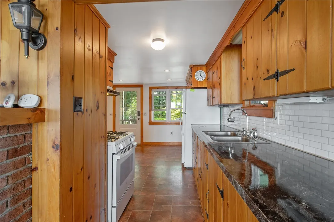 55 Lakeview Road, Mexico, New York 13114, Mexico, New York 13114, 3 Bedrooms Bedrooms, 7 Rooms Rooms,1 BathroomBathrooms,Residential,For Sale,55 Lakeview Road, Mexico, New York 13114,R1621200