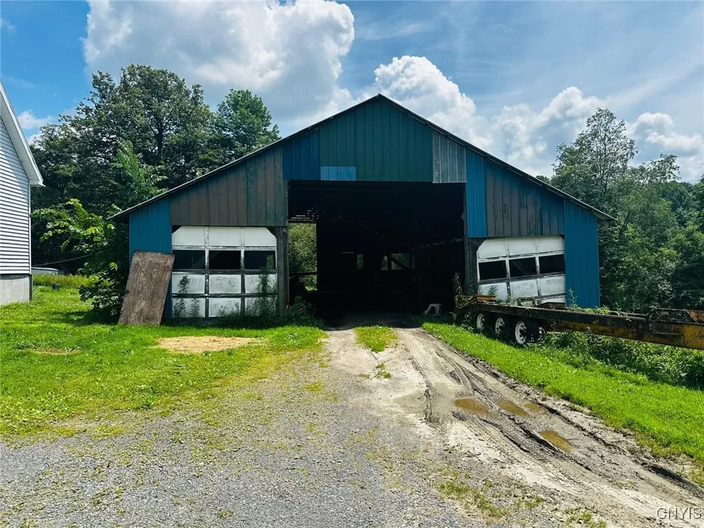 4662 Maybury Road, Solon, New York 13101, Solon, New York 13101, 4 Bedrooms Bedrooms, 3 Rooms Rooms,2 BathroomsBathrooms,Residential,For Sale,4662 Maybury Road, Solon, New York 13101,S1620724