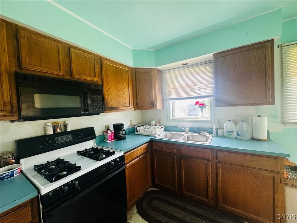 4662 Maybury Road, Solon, New York 13101, Solon, New York 13101, 4 Bedrooms Bedrooms, 3 Rooms Rooms,2 BathroomsBathrooms,Residential,For Sale,4662 Maybury Road, Solon, New York 13101,S1620724