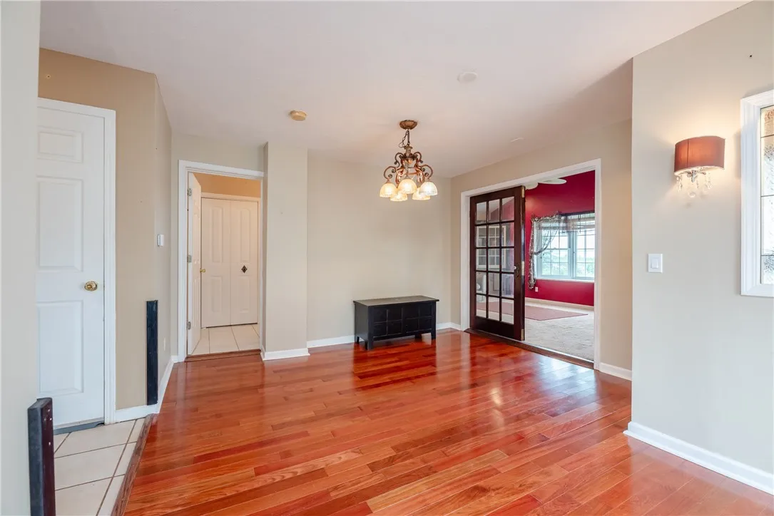 1223 Lexington Avenue, Rochester, New York 14606, Rochester, New York 14606, 3 Bedrooms Bedrooms, 6 Rooms Rooms,2 BathroomsBathrooms,Residential,For Sale,1223 Lexington Avenue, Rochester, New York 14606,R1622432