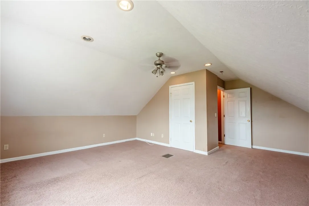 1223 Lexington Avenue, Rochester, New York 14606, Rochester, New York 14606, 3 Bedrooms Bedrooms, 6 Rooms Rooms,2 BathroomsBathrooms,Residential,For Sale,1223 Lexington Avenue, Rochester, New York 14606,R1622432